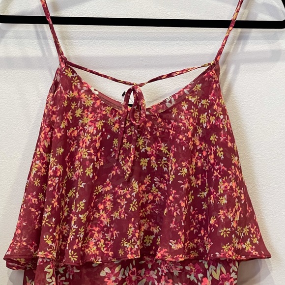 Express NWT Top $39.90 Spaghetti Strap Floral Layered Flowers Small Petite - Picture 1 of 7